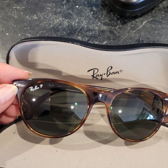 RB2185 Wayfarers Frames with Case - Picture 1 of 5